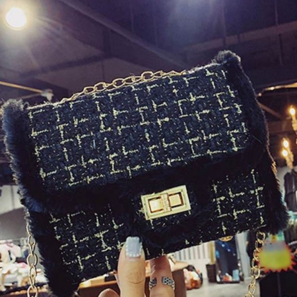 Woolen Pattern Chain Purse